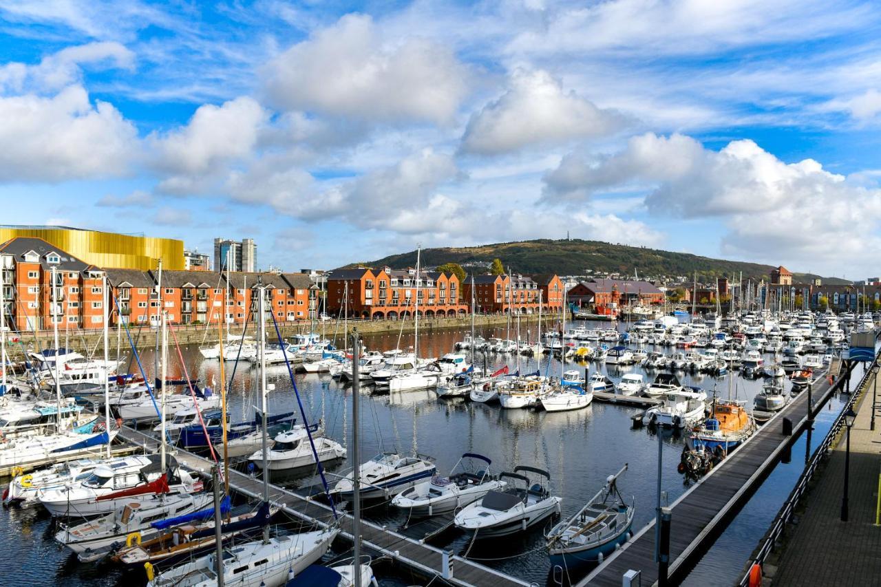 Just Stay Wales - Meridian Wharf, Marina View - 2 Bed Apartment Swansea Bagian luar foto