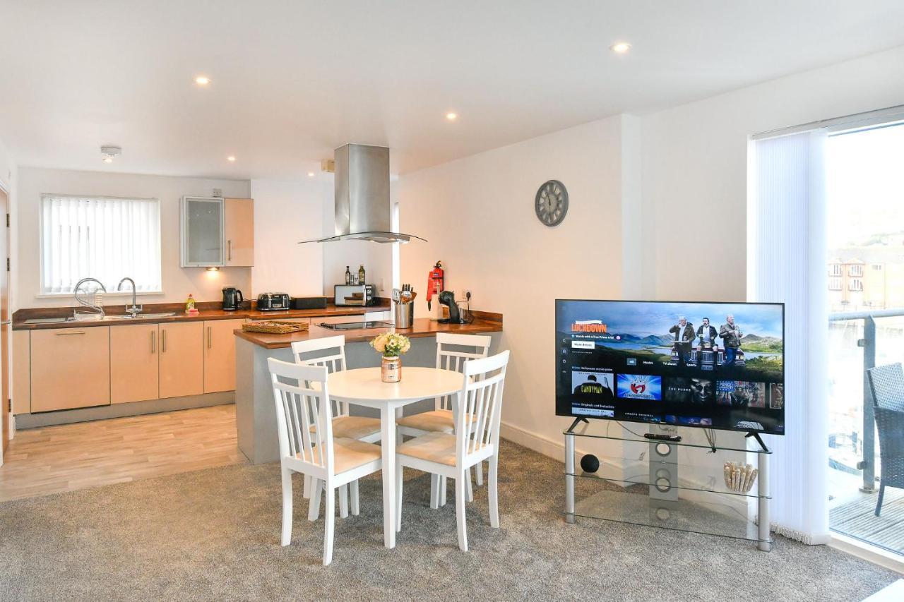 Just Stay Wales - Meridian Wharf, Marina View - 2 Bed Apartment Swansea Bagian luar foto