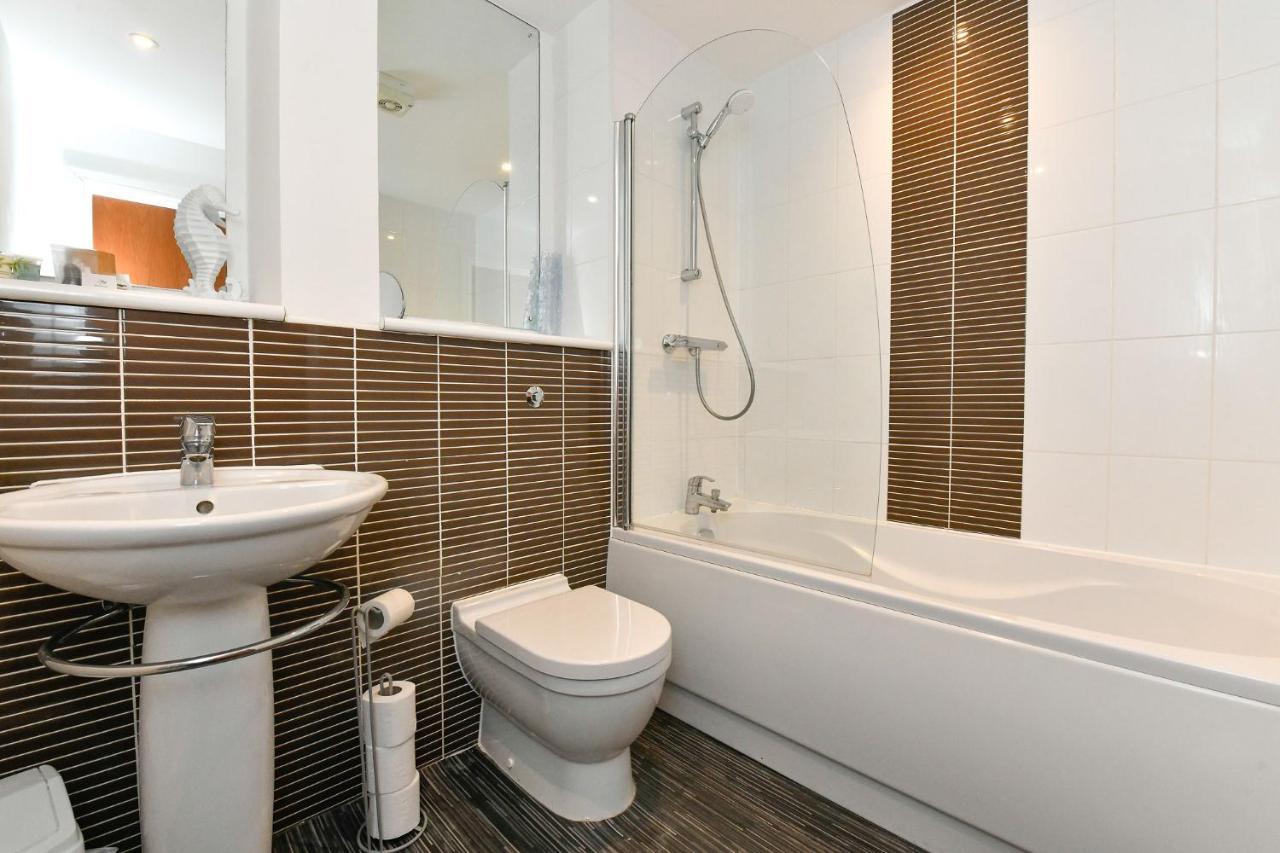 Just Stay Wales - Meridian Wharf, Marina View - 2 Bed Apartment Swansea Bagian luar foto